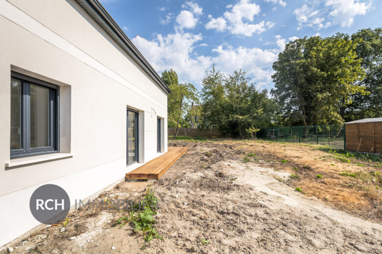 Photos du bien : Gambais – Maison neuve sur terrain arboré, végétalisé et cloturé