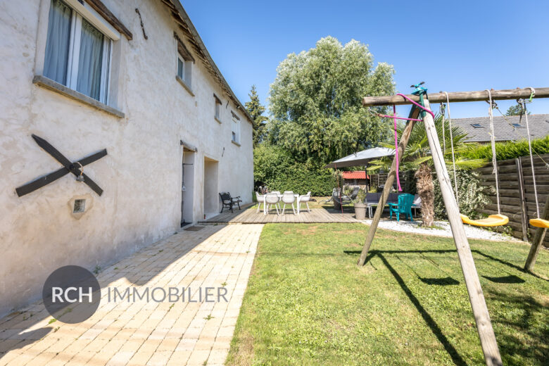 Photos du bien : Orvilliers – Jolie maison familiale en pierre sur deux niveaux