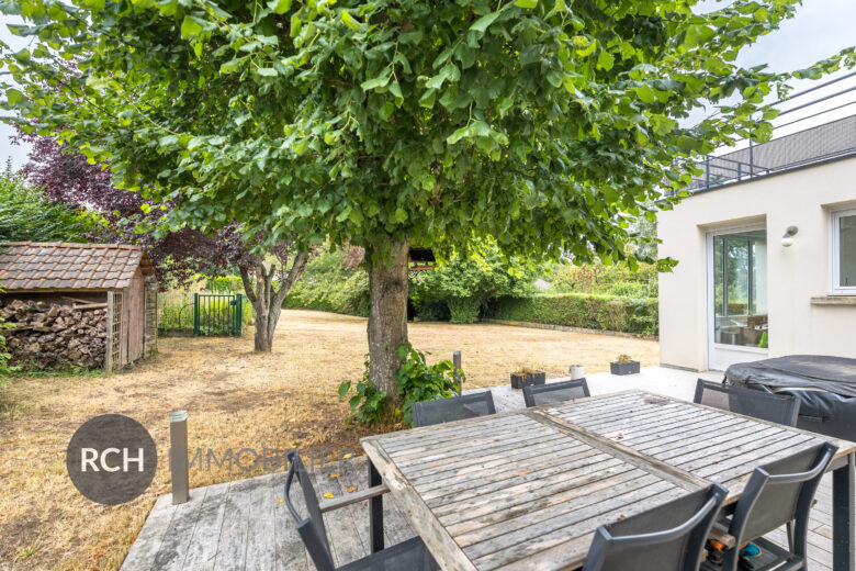 Photos du bien : Saint-Germain-de-la-Grange – Maison familiale avec vue dégagée