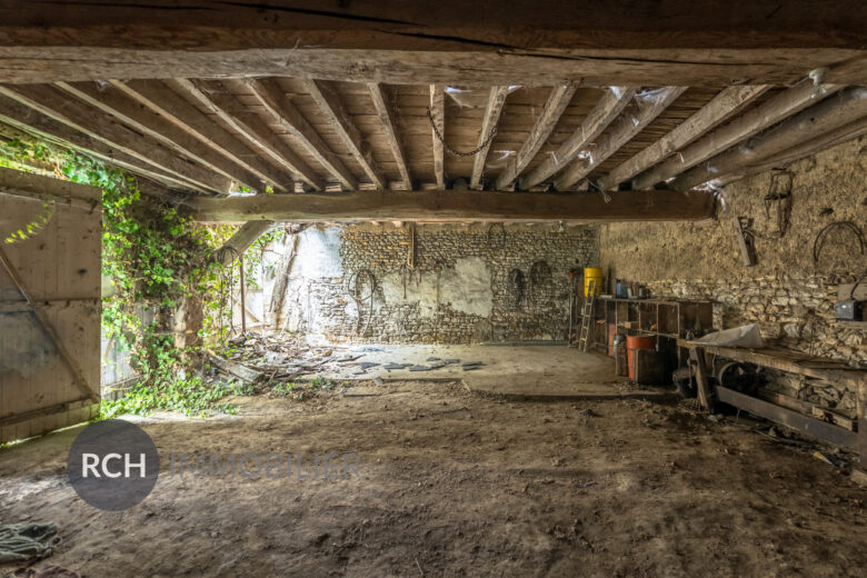 Photos du bien : Exclusivité – Auteuil-le-Roi – Ancien corps de ferme à rénover – Fort potentiel