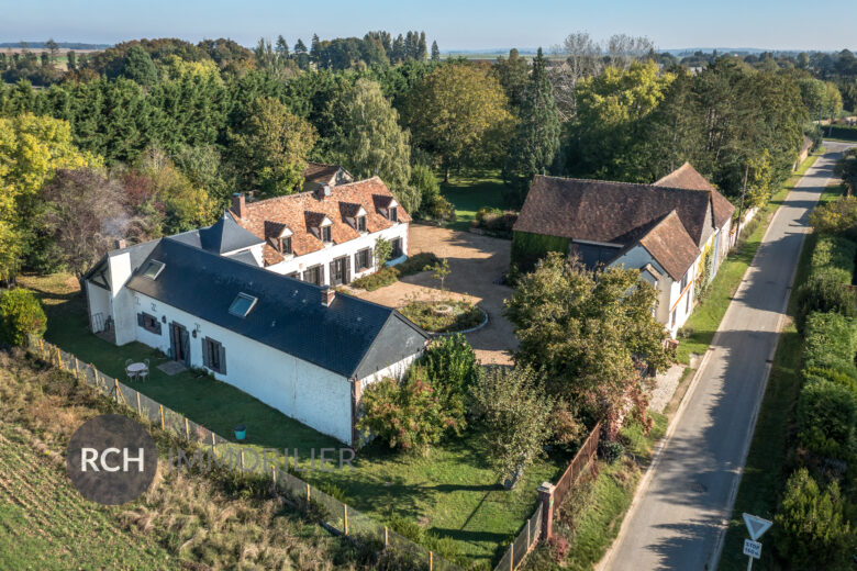 Photos du bien : Boutigny-Prouais – Belle propriété ancienne avec dépendances et jardin clos de murs