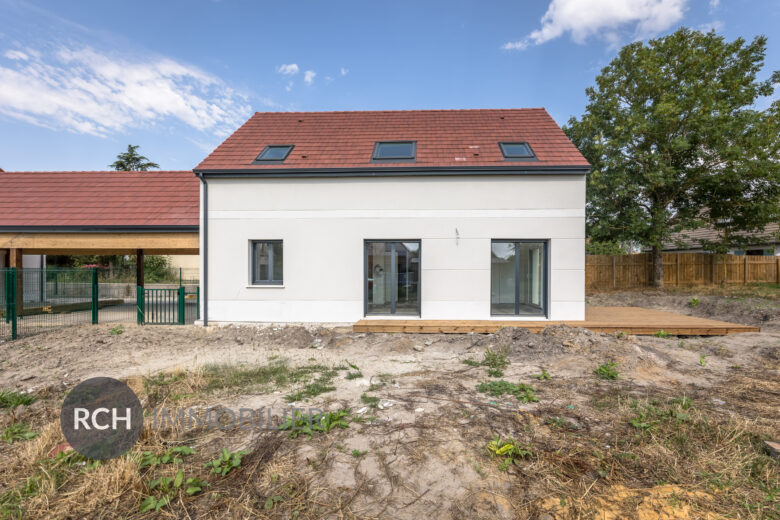 Photos du bien : Location – Gambais – Maison neuve sur terrain arboré, végétalisé et cloturé