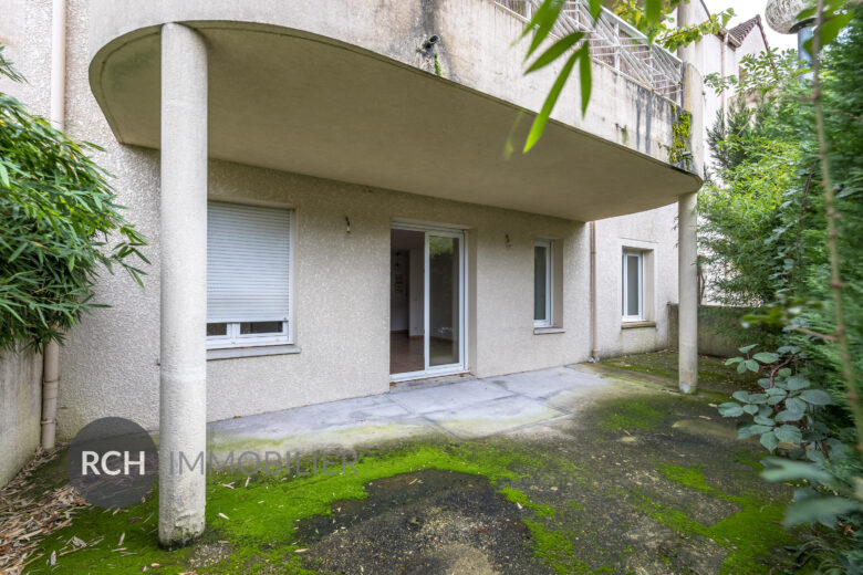 Photos du bien : Le Perray-en-Yvelines – Appartement 3 pièces en rez-de-jardin avec terrasse et gare à pied