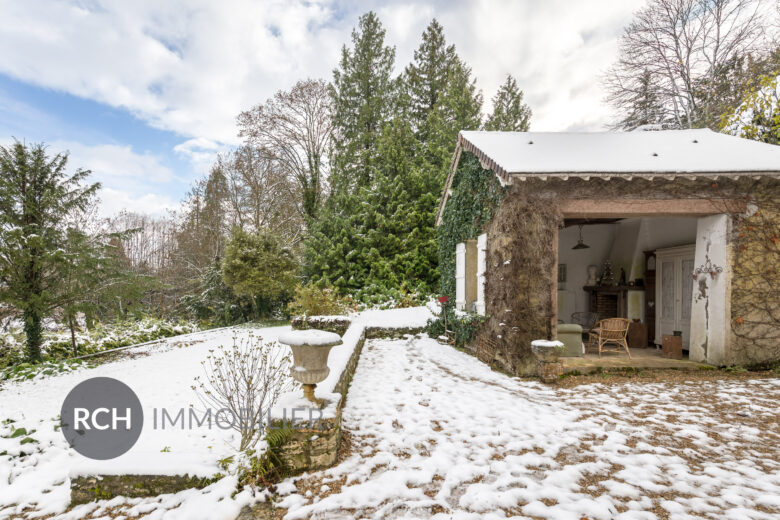 Photos du bien : Septeuil – Charmante maison ancienne avec vue imprenable sur le village