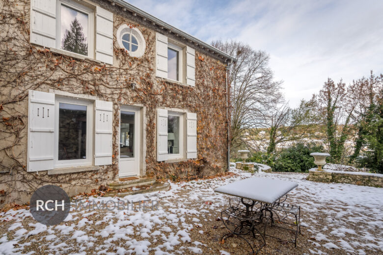 Photos du bien : Septeuil – Charmante maison ancienne avec vue imprenable sur le village