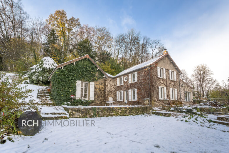 Photos du bien : Septeuil – Charmante maison ancienne avec vue imprenable sur le village