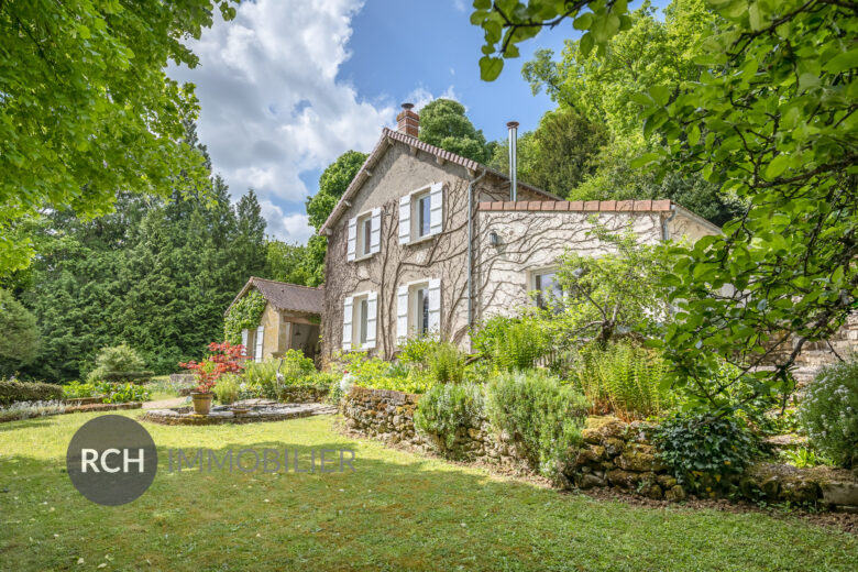 Photos du bien : Septeuil – Charmante maison ancienne avec vue imprenable sur le village