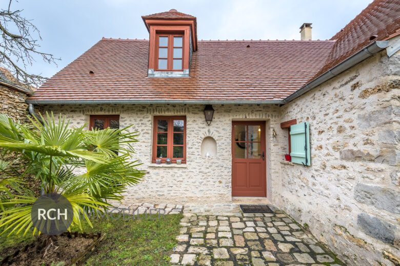 Photos du bien : Saint-Léger-en-Yvelines – Charmante maison ancienne rénovée en coeur de village