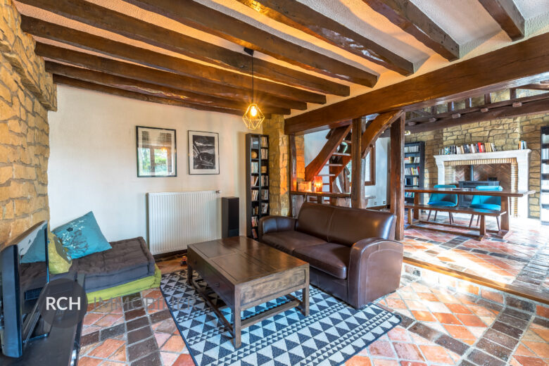 Photos du bien : Exclusivité – Boutigny-Prouais – Charmante Maison ancienne du 19ème siècle avec dépendances sur terrain arboré