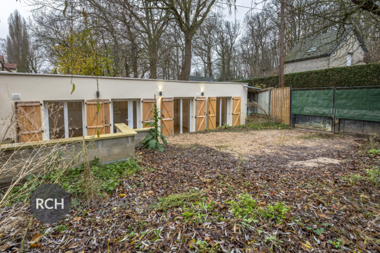 Photos du bien : Location – Méré – Maison de plain pied avec jardin