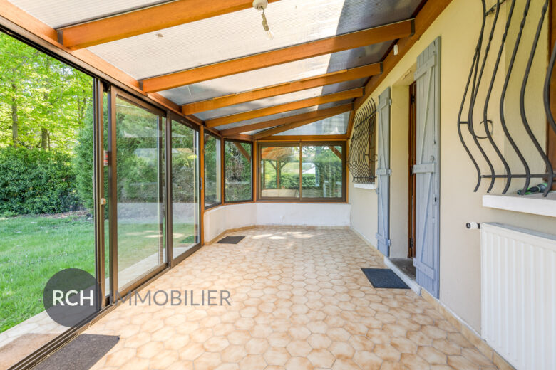 Photos du bien : Gambais – Lumineuse maison avec joli parc
