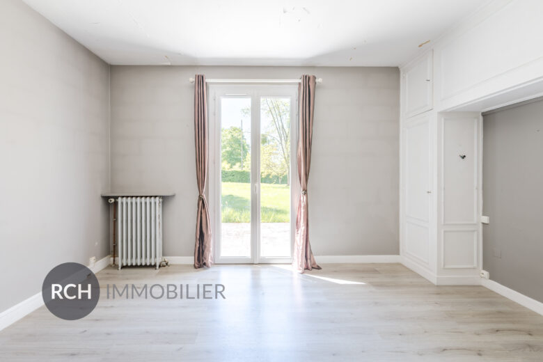 Photos du bien : Gambais – Lumineuse maison avec joli parc