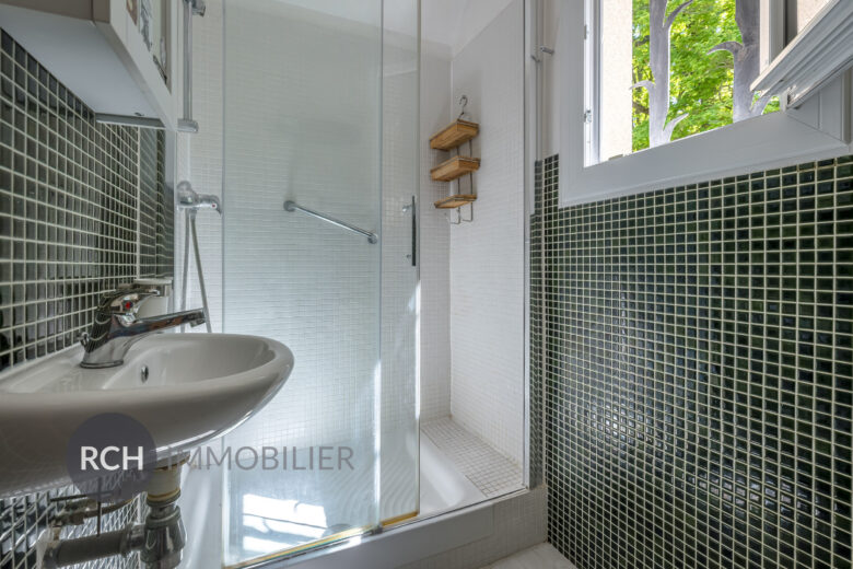 Photos du bien : Gambais – Lumineuse maison avec joli parc