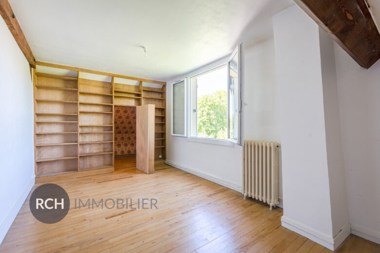 Photos du bien : Gambais – Lumineuse maison avec joli parc