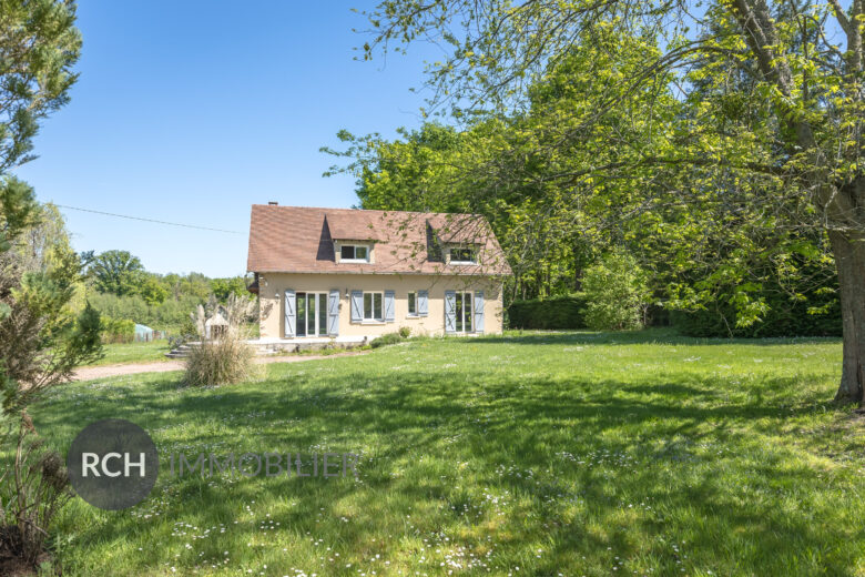 Photos du bien : Gambais – Lumineuse maison avec joli parc