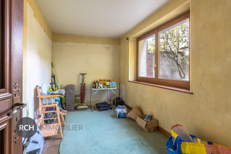 Photos du bien : Exclusivité – Boutigny-Prouais – Maison ancienne avec joli jardin