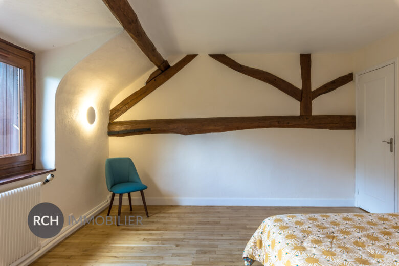 Photos du bien : Exclusivité – Boutigny-Prouais – Maison ancienne avec joli jardin