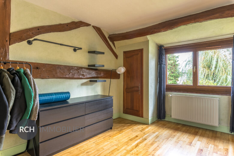Photos du bien : Exclusivité – Boutigny-Prouais – Maison ancienne avec joli jardin