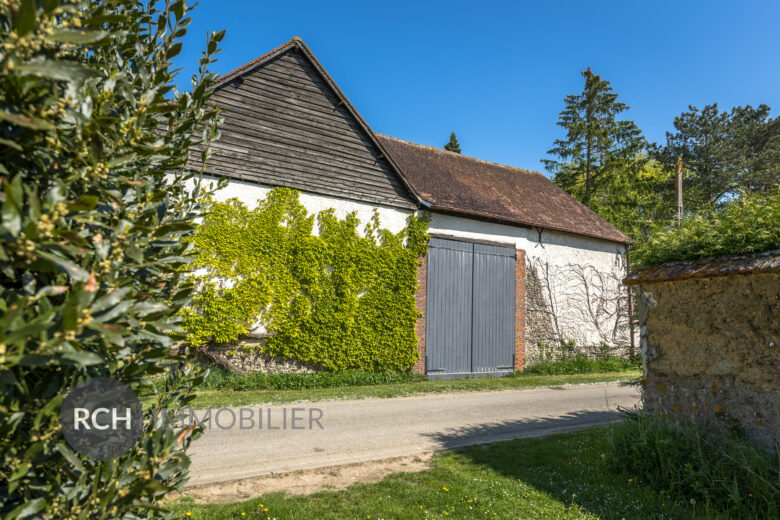 Photos du bien : Boutigny-Prouais – Grange viabilisée à aménager