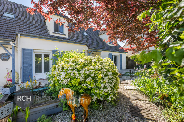 Photos du bien : Gambais – Vaste maison familiale avec studio indépendant