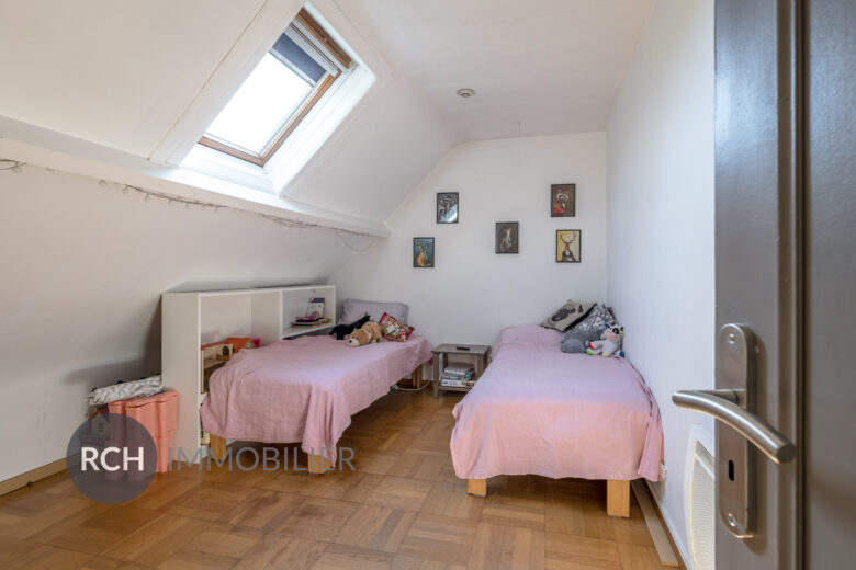 Photos du bien : Gambais – Vaste maison familiale avec studio indépendant