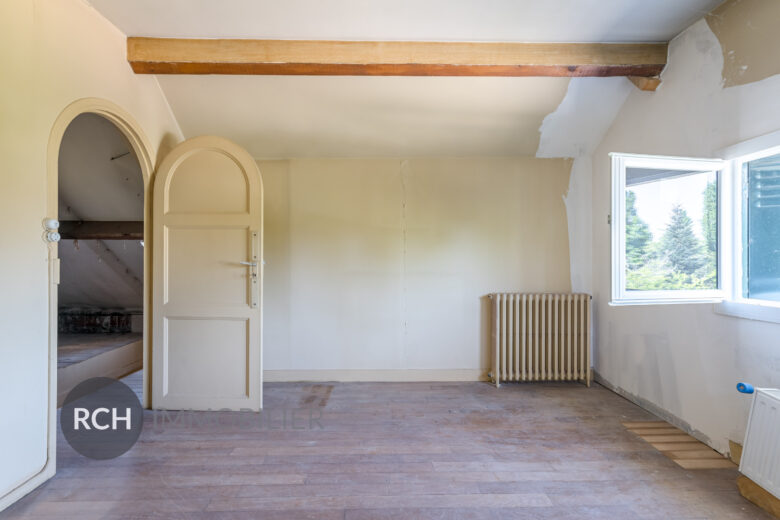 Photos du bien : Exclusivité – Méré – Maison ancienne à deux pas du centre ville