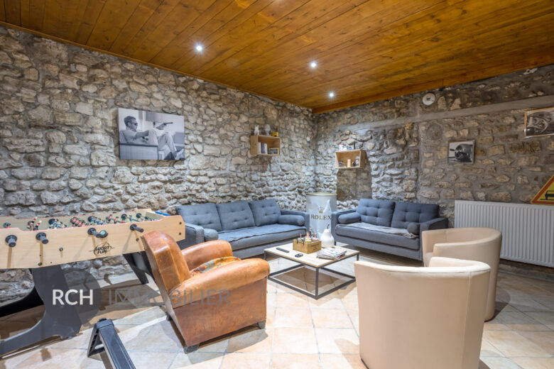 Photos du bien : Montchauvet – Maison ancienne dans un village de charme
