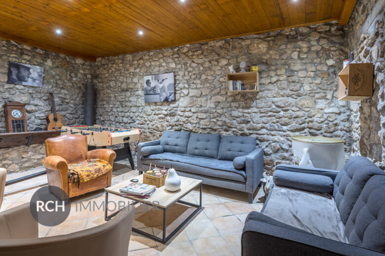 Photos du bien : Montchauvet – Maison ancienne dans un village de charme