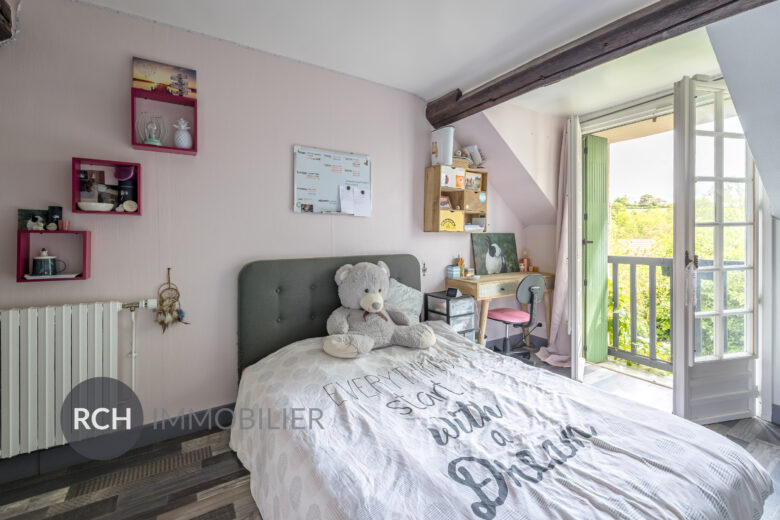 Photos du bien : Montchauvet – Maison ancienne dans un village de charme