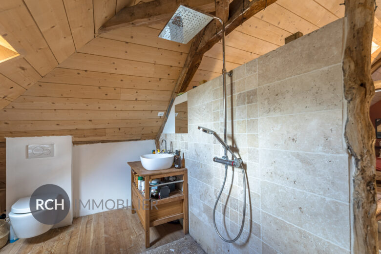 Photos du bien : Septeuil – Maison de charme en coeur de village avec jardin suspendu et terrasse