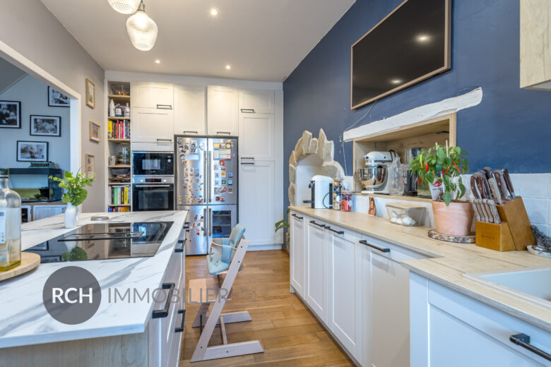 Photos du bien : Septeuil – Maison de charme en coeur de village avec jardin suspendu et terrasse