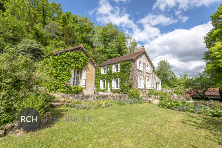 Photos du bien : Septeuil – Charmante maison ancienne avec vue imprenable sur le village