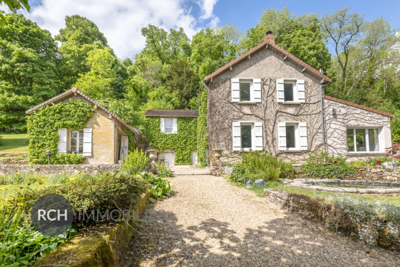 Photos du bien : Septeuil – Charmante maison ancienne avec vue imprenable sur le village