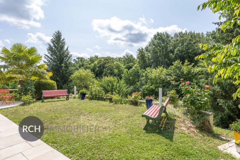 Photos du bien : Exclusivité – Beynes – Maison bien entretenue avec forêt et centre ville à pied