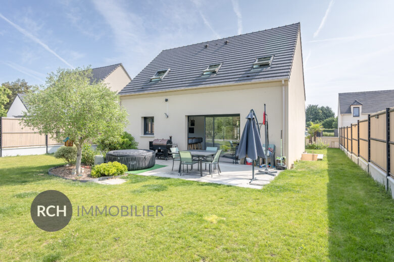 Photos du bien : Garancières – Maison récente de 2021 dans un environnement calme