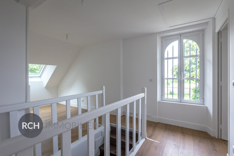 Photos du bien : Grosrouvre – Belle maison ancienne entièrement rénovée avec dépendance