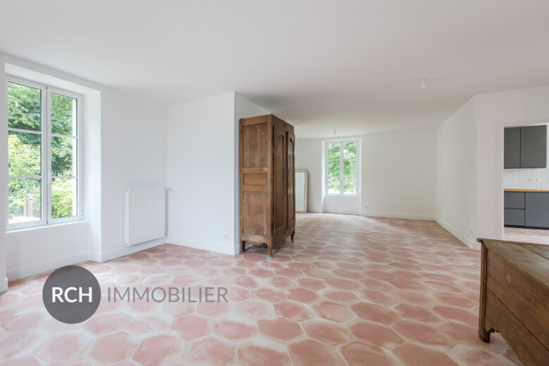 Photos du bien : Grosrouvre – Belle maison ancienne entièrement rénovée avec dépendance