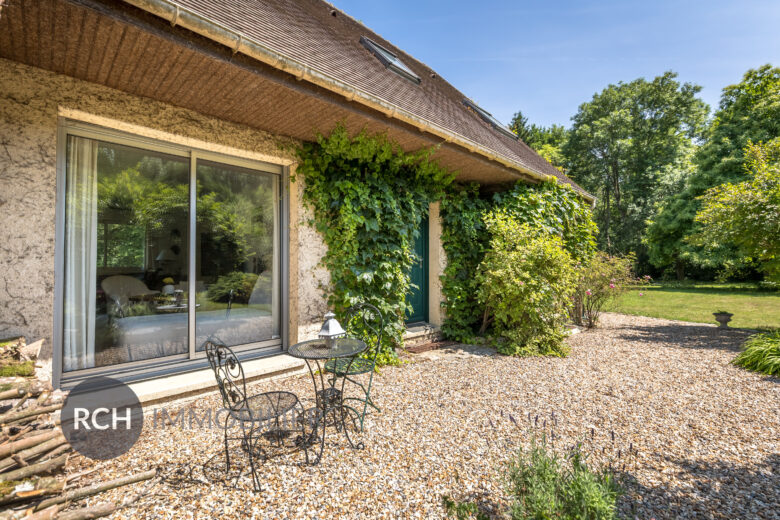 Photos du bien : Exclusivité – Les Bréviaires – Maison familiale proche forêt