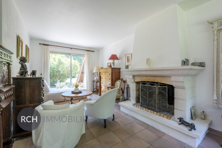 Photos du bien : Exclusivité – Les Bréviaires – Maison familiale proche forêt