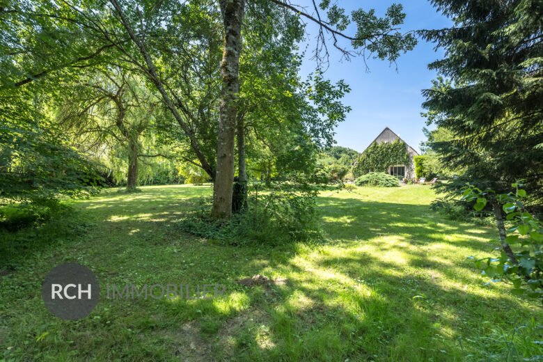 Photos du bien : Exclusivité – Les Bréviaires – Maison familiale proche forêt