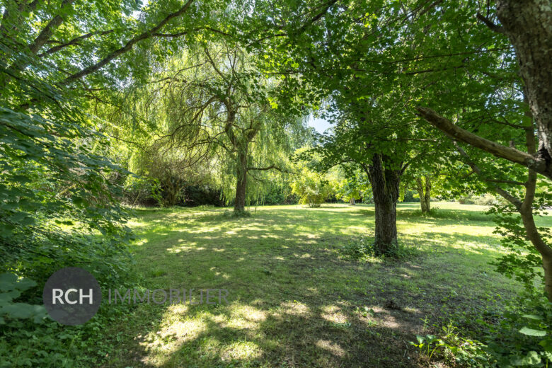 Photos du bien : Exclusivité – Les Bréviaires – Maison familiale proche forêt