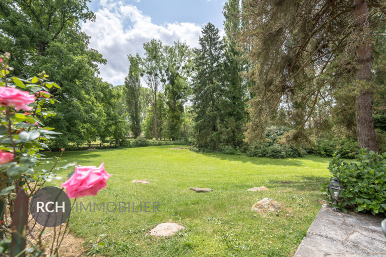 Photos du bien : Exclusivité – Mittainville – Grande propriété familiale avec beau parc arboré