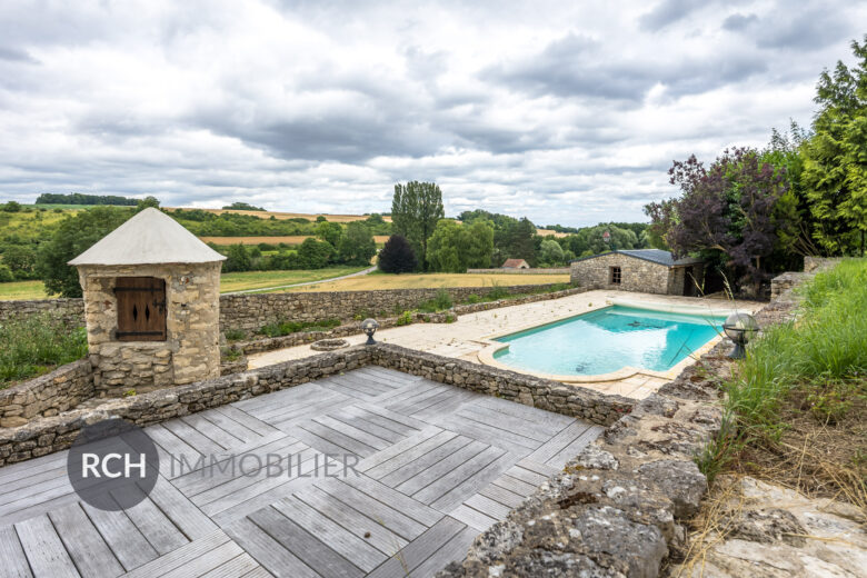 Photos du bien : Sailly – Belle propriété entièrement rénovée avec piscine chauffée