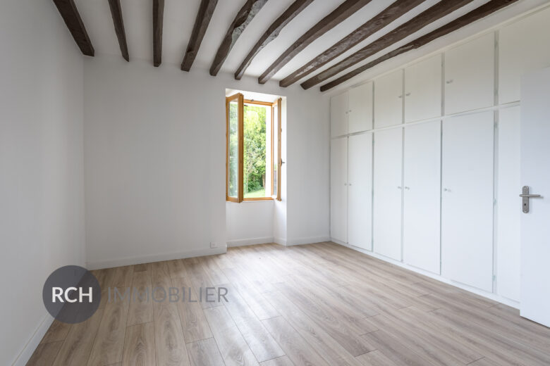 Photos du bien : Sailly – Belle propriété entièrement rénovée avec piscine chauffée