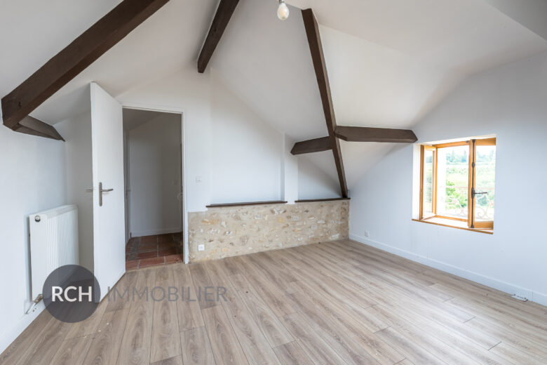Photos du bien : Sailly – Belle propriété entièrement rénovée avec piscine chauffée