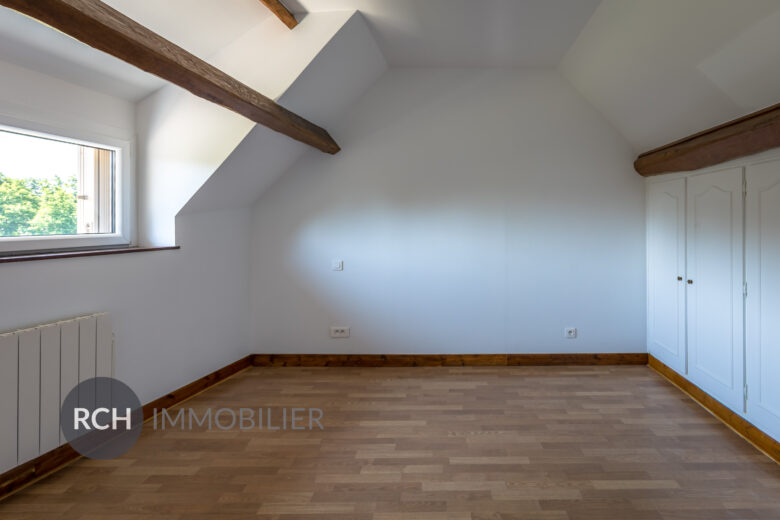 Photos du bien : Exclusivité – Saint-Lubin-de-la-Haye – Maison ancienne lumineuse et joliment rénovée