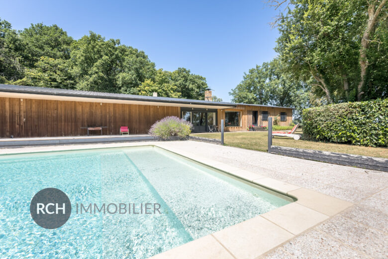 Photos du bien : Adainville – Belle maison de plain-pied dans un environnement boisé