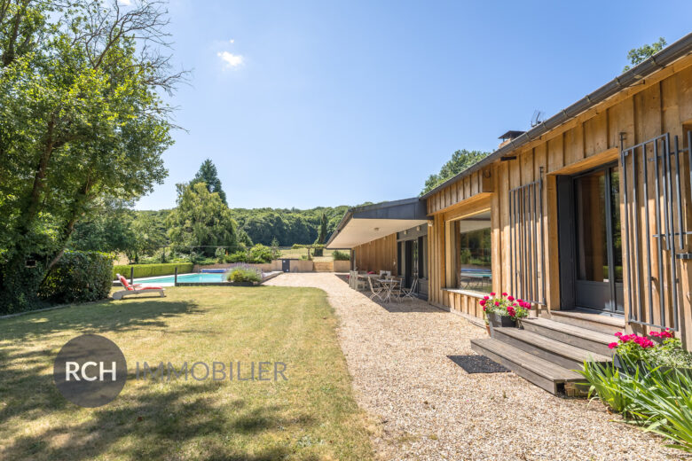 Photos du bien : Adainville – Belle maison de plain-pied dans un environnement boisé
