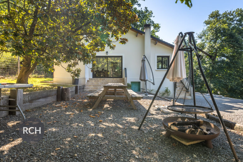 Photos du bien : Bazainville – Maison moderne dans un environnement exceptionnel