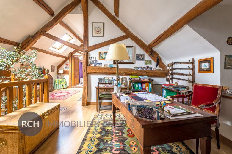 Photos du bien : Gambais – Authentique maison en pierre chargée d’histoire